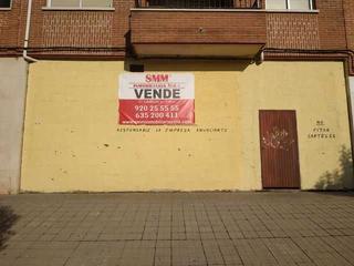 Local Comercial  N/a. Local en venta c/ carretera de burgohondo, avila