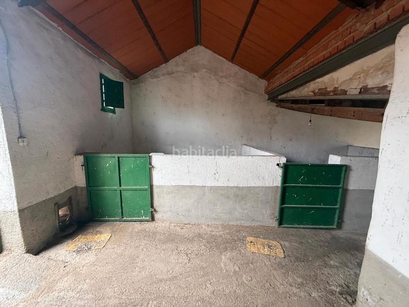 Foto 0c7ff174-72df-4c1c-9d78-31e93fe45d5c. Casa aparellada a plaza san julian 3 a Muñosancho