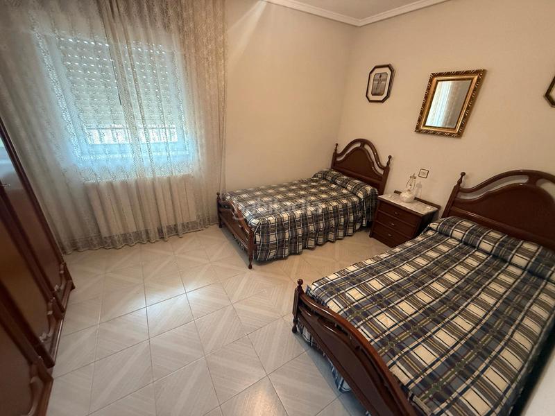 Foto 59c29a35-a22f-4148-b7d6-c432123ed697. Casa aparellada a plaza san julian 3 a Muñosancho