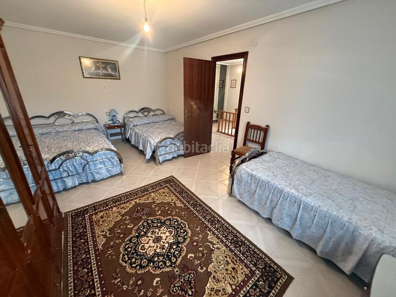 Foto c1b93c29-8b5d-495c-ad13-08116535c7e8. Casa aparellada a plaza san julian 3 a Muñosancho