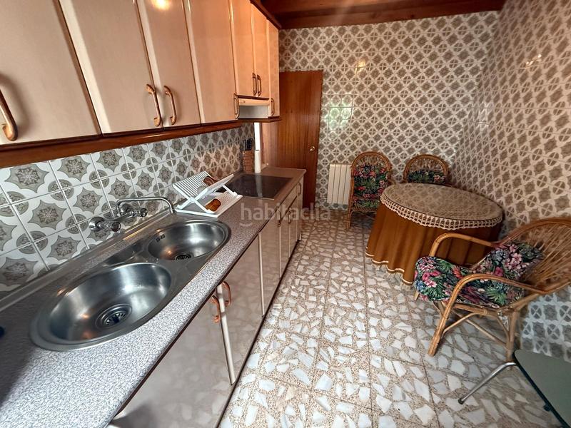 Foto eb6d29f3-d56d-41cd-868c-36561cf043e5. Casa aparellada a plaza san julian 3 a Muñosancho