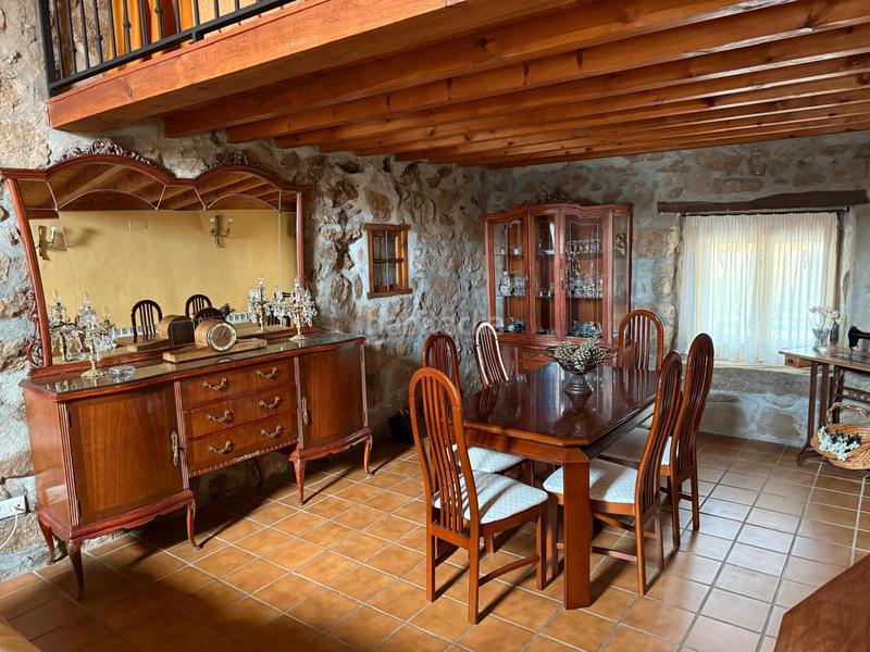 Foto 05534f22-dd82-46f5-965d-50c57ffc11f9. Casa aparellada amb xemeneia calefacció a Torre (La)