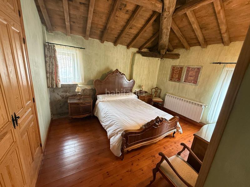 Foto 5ca617d4-e3a3-4c0b-a98f-ee883566fe05. Casa aparellada amb xemeneia calefacció a Torre (La)