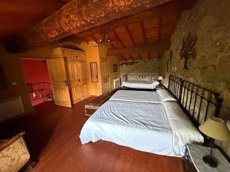 Foto 65b607bb-9a2c-412c-b47d-b516c9b6f8d3. Casa aparellada amb xemeneia calefacció a Torre (La)