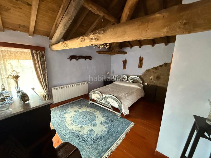 Foto 766f87a1-f7f7-4e01-a708-6c844dcfbf76. Casa aparellada amb xemeneia calefacció a Torre (La)