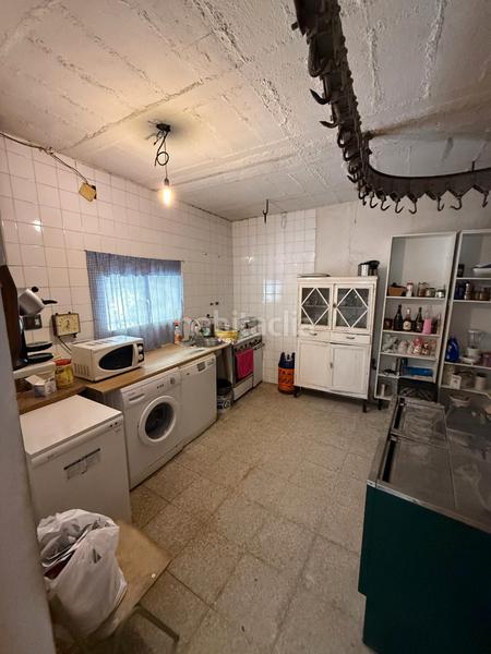 Foto 02b36894-f8b7-4489-b8bd-2a8c4755ac19. Chalet  con parcela y naves en la torre en Torre (La)