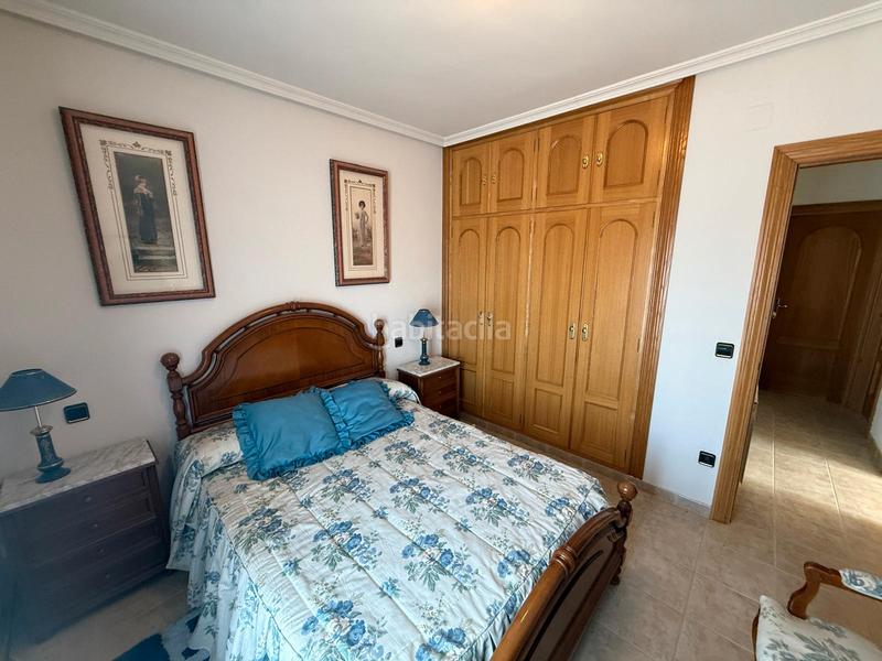 Foto 4d3e2af8-d71d-4905-91da-21297504897a. Chalet  con parcela y naves en la torre en Torre (La)