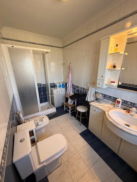 Foto 5017faf1-f6f8-4854-9664-65201e4ea86e. Chalet  con parcela y naves en la torre en Torre (La)