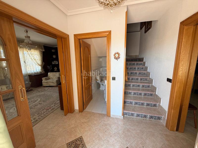 Foto 5a312c15-ae54-4a30-8ba2-f6b73797eb4f. Chalet  con parcela y naves en la torre en Torre (La)