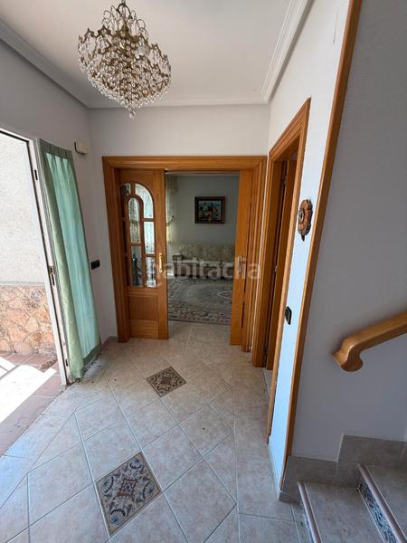 Foto b9bc23cc-21da-4627-9572-7f2c5a439eb6. Chalet  con parcela y naves en la torre en Torre (La)