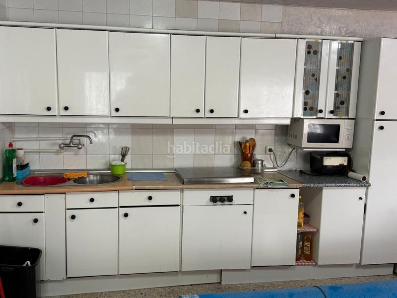 Foto b60404e9-c2a5-48d2-9c6f-e4715cc42317. Casa con camino parcheggio piscina in Colilla (La)