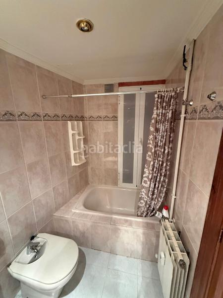 Foto 3b30df0f-b988-4f73-b93f-0040b6b7ada5. Piso  junto al mercado grande con piscina en Sur Ávila