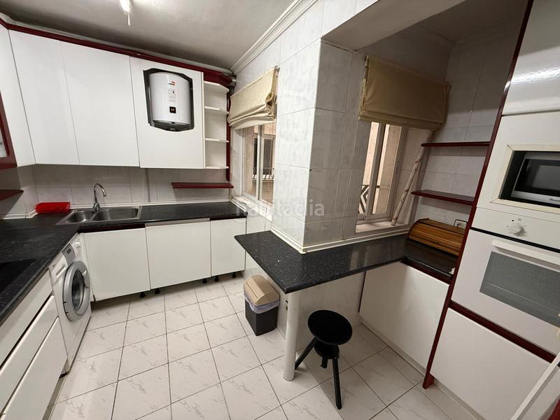 Foto 4fac09d8-94b9-4711-9939-074d1a396639. Piso  junto al mercado grande con piscina en Sur Ávila