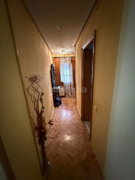 Foto 5d9a70f2-e3a0-4eda-8eb5-97b6f15ca1bc. Piso  junto al mercado grande con piscina en Sur Ávila