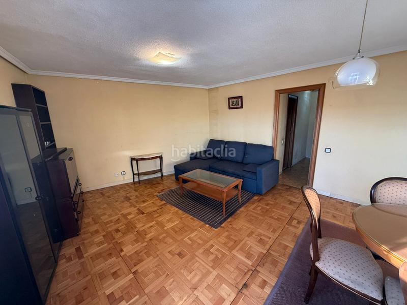 Foto 7d6fd0ac-0336-4e6a-a4db-11d8b8f6e4c2. Piso  junto al mercado grande con piscina en Sur Ávila