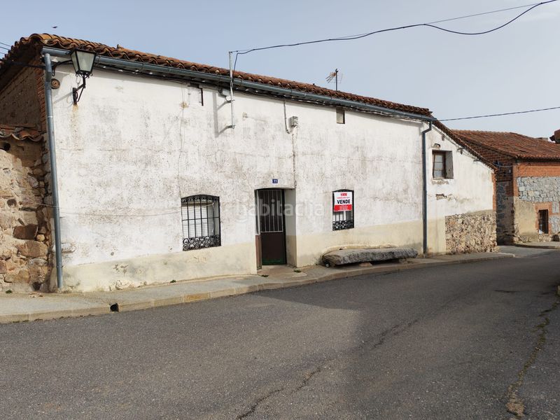Foto 8d532989-3f24-4b72-a062-6549a9b8017f. Casa adossada a Peñalba de Ávila