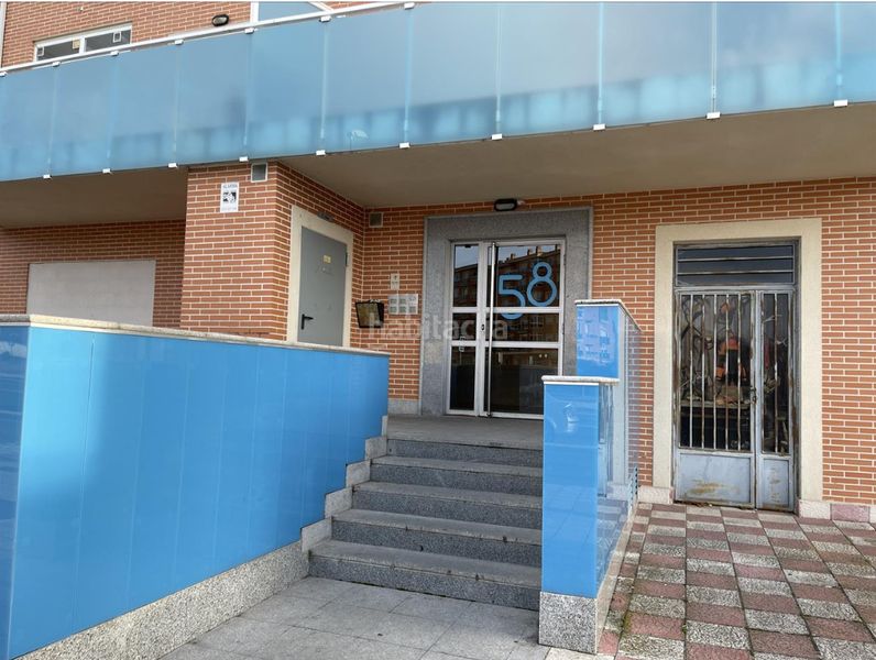 Foto 917b806f-2a21-43a3-97c3-248230ba16b1. Local comercial a Universidad Ávila