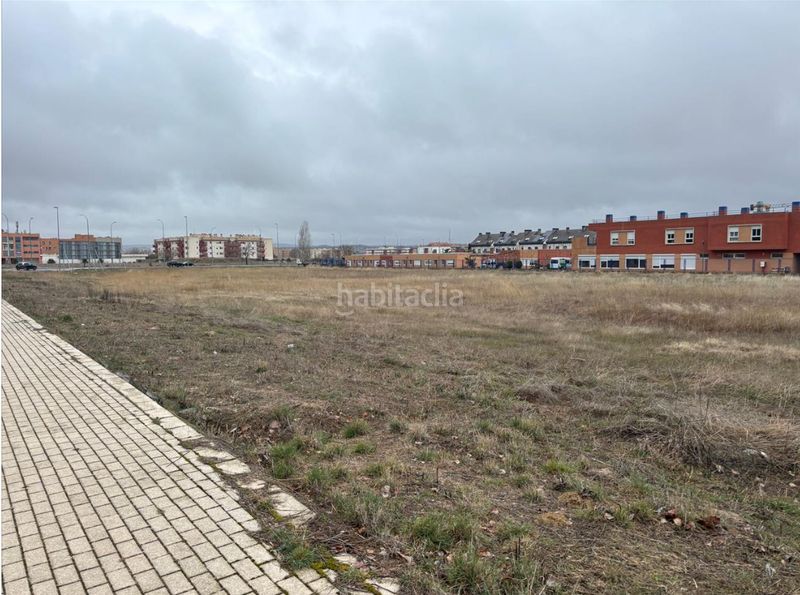 Foto 4422f08d-dba7-4b8f-8b6e-f1e786a646f9. Terreny residencial a Sónsoles Ávila