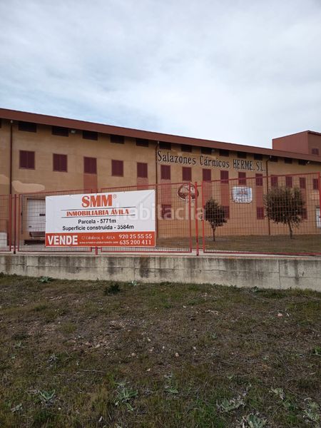 Foto bbb19b8c-8f0d-41db-86c4-1733c8ca69e6. Nau industrial a Zona Rural Ávila