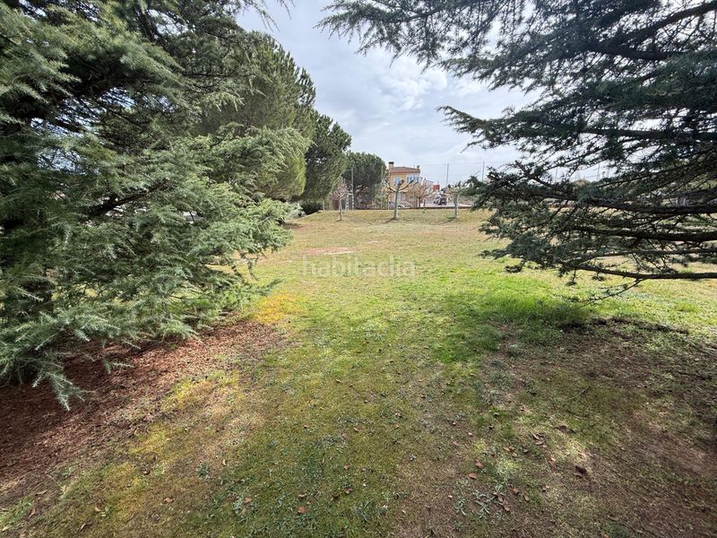 Foto b76dc919-715d-440b-b7cd-06d530df5474. Terreny residencial a Hervencias Ávila