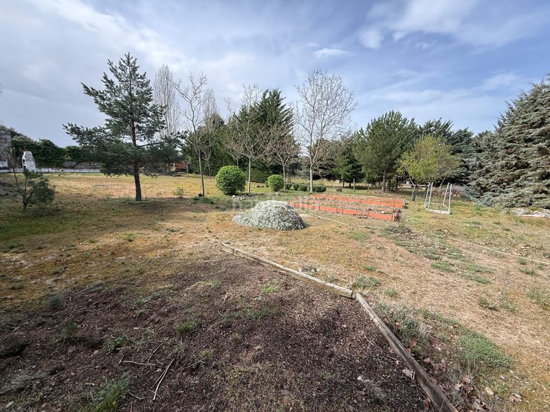 Foto 3cd6f5ce-9af7-49f9-838e-ea66254f9ac0. Terreny residencial a Hervencias Ávila