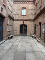 Affitto Piccolo appartamento  Plaza rastro. Apartamento en plaza del rastro, murallas