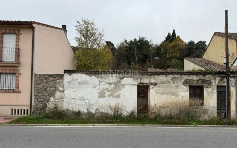 Foto f469db83-a9bf-4d19-8109-c287b2456f67. Terreny residencial a Cuatro Postes Ávila