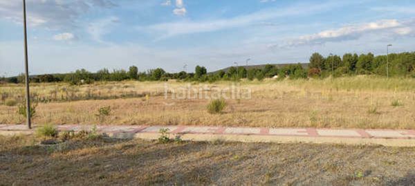 Foto 0d6c1f46-6364-4a88-8ae4-f00c744697e3. Terreny residencial a Sanchidrián