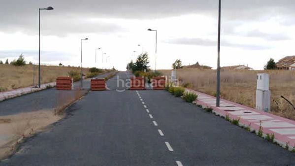 Foto e02fdd18-eb08-4f41-870b-288f502ca6aa. Terreny residencial a Sanchidrián