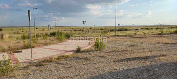 Foto e57bae64-5f61-4fc4-8e83-d8e25b1f06fc. Terreny residencial a Sanchidrián