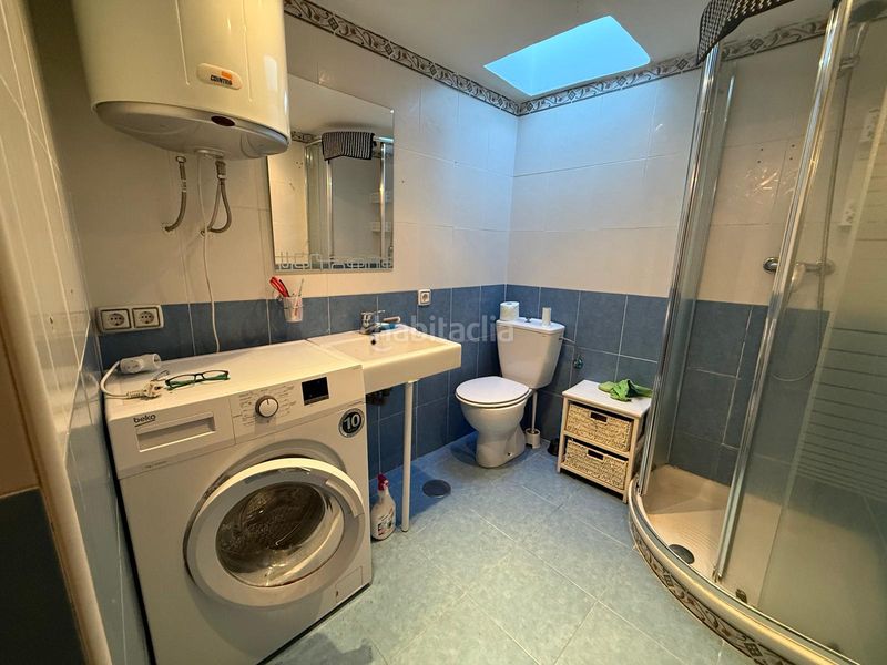 Foto e8d22d10-7eaf-43fc-915f-edf29f396052. Casa aparellada amb xemeneia calefacció a Tolbaños