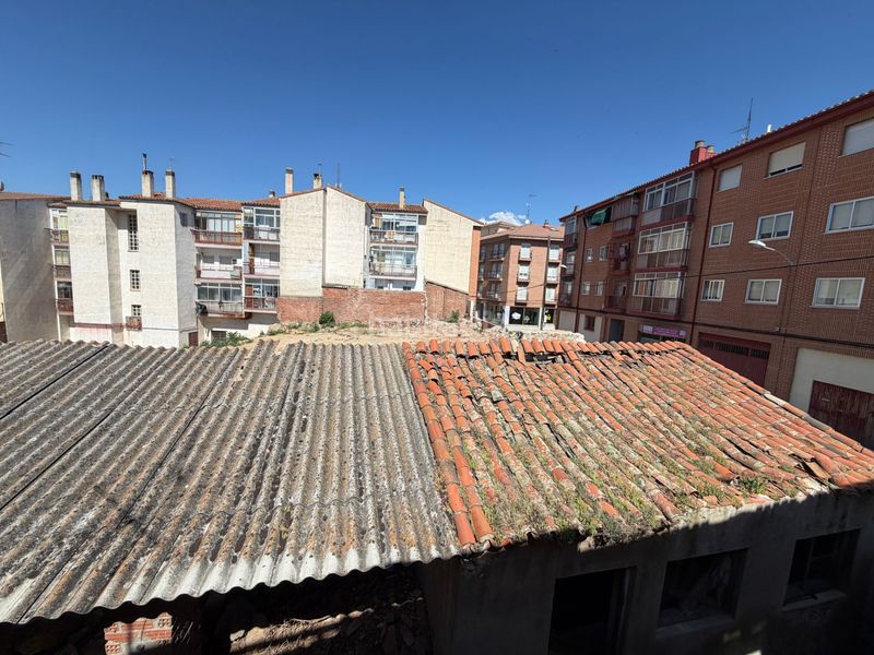 Foto df585f05-61a2-4116-8714-89ebe0de1177. Terreny residencial a Sur Ávila