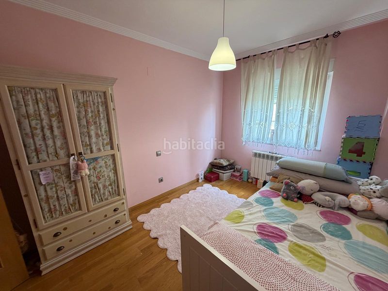 Foto 63e85ca6-bafe-4c76-8ba2-5ba2ebb5c0f1. Casa aparellada amb calefacció aparcament a Hervencias Ávila