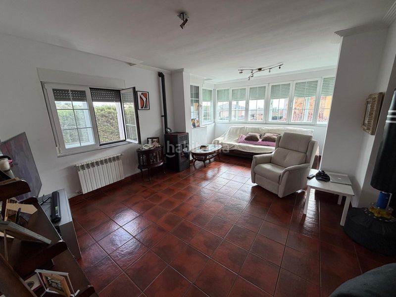 Foto 9f37be18-943d-4423-a3a5-f72671142850. Casa aparellada amb calefacció aparcament a Hervencias Ávila