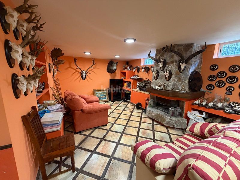 Foto e7386456-2398-48bb-8639-ef20d16f3ab3. Casa aparellada amb calefacció aparcament a Hervencias Ávila