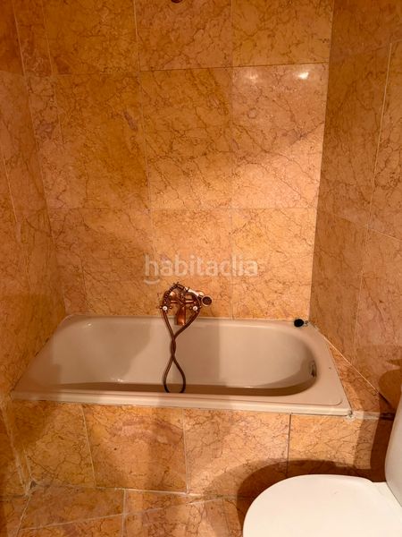 Foto e5733535-9d1d-43a6-8707-d8a730dcdaea. Xalet amb xemeneia calefacció aparcament piscina a Muñana
