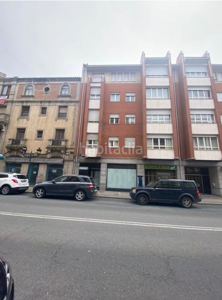 Foto 061c3667-a865-4091-9356-cc4162763fe3. Local comercial amb calefacció a Estación Ávila