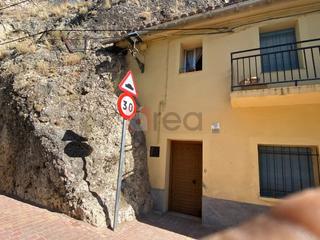 Casa a San Antón. Casa en venta en casco antiguo  hoz del jucar, 4 dormitorios.