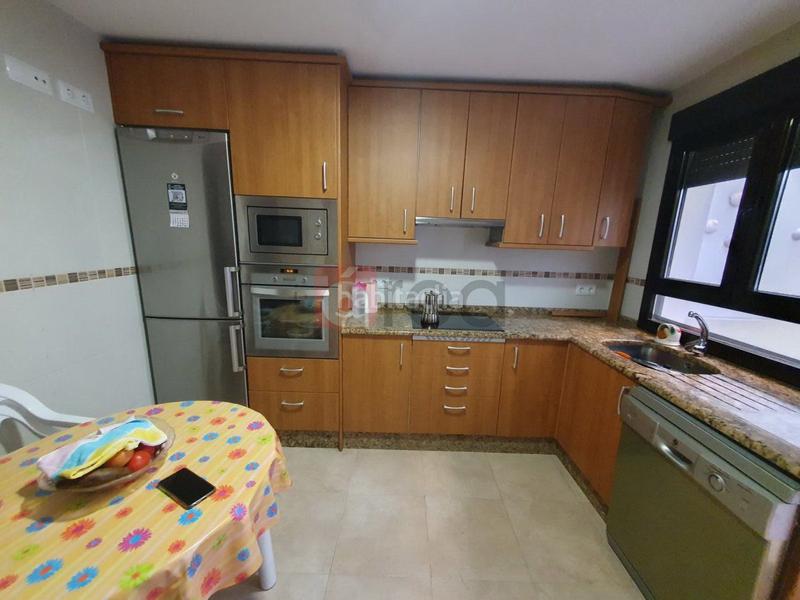 Foto 45a47e44-c783-43a0-a696-c3d131ebe217. Casa adossada amb calefacció a Centro Cuenca