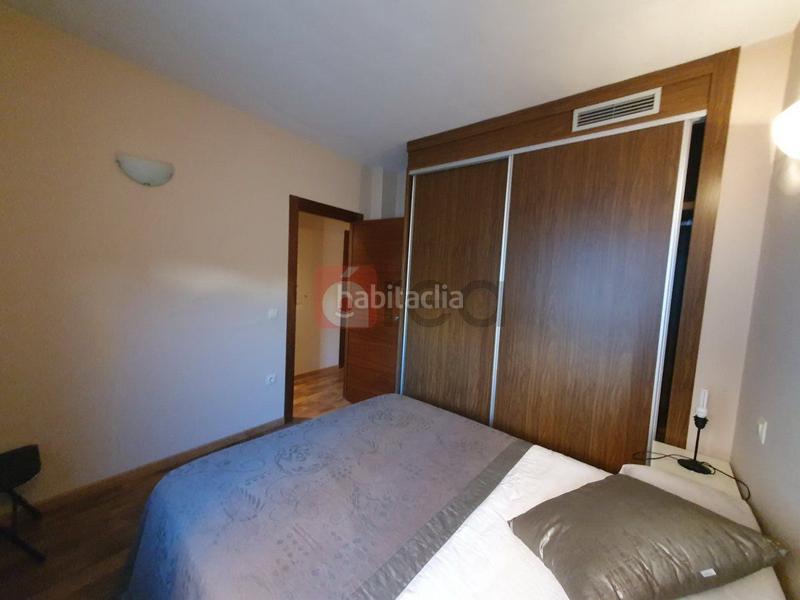 Foto 93f02e0d-795f-4be5-a896-bbac923e62c1. Casa adossada amb calefacció a Centro Cuenca