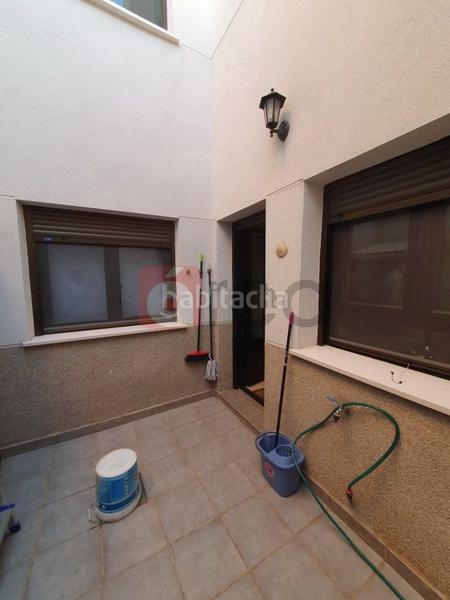 Foto 9cb73d20-d06b-4318-944f-7ab211e4e8a5. Casa adossada amb calefacció a Centro Cuenca