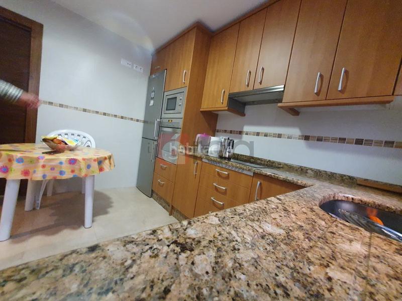 Foto ae85e565-c885-441d-8d8b-cb4f5f0ccb34. Casa adossada amb calefacció a Centro Cuenca