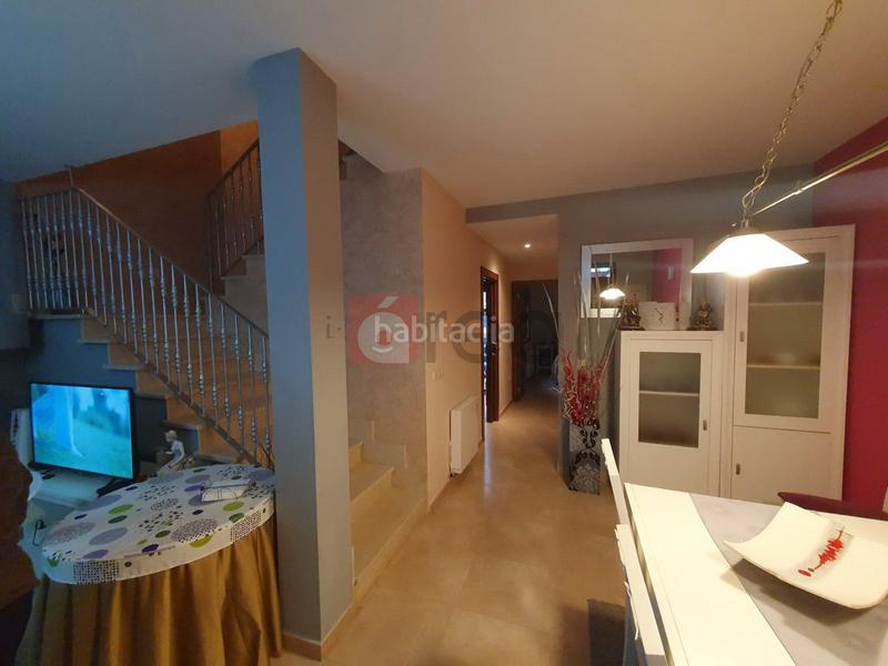 Foto b34baf78-5d19-4a4c-886a-1221511092cf. Casa adossada amb calefacció a Centro Cuenca