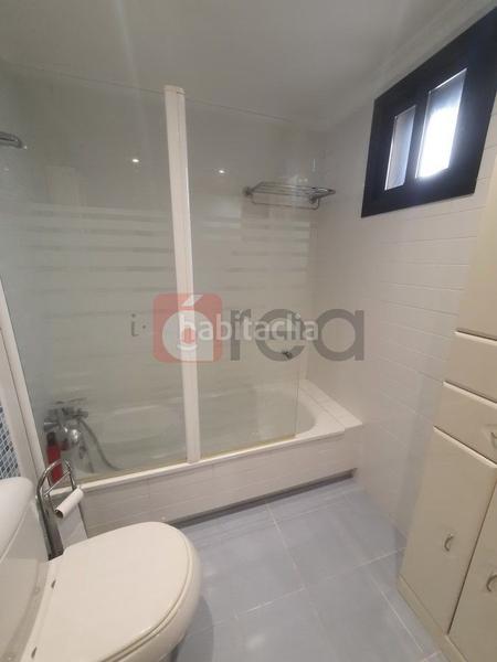 Foto 4cbbba2a-5d4a-4bcf-a2e5-c5f791750fa7. Flat with heating parking in Alameda Cuenca