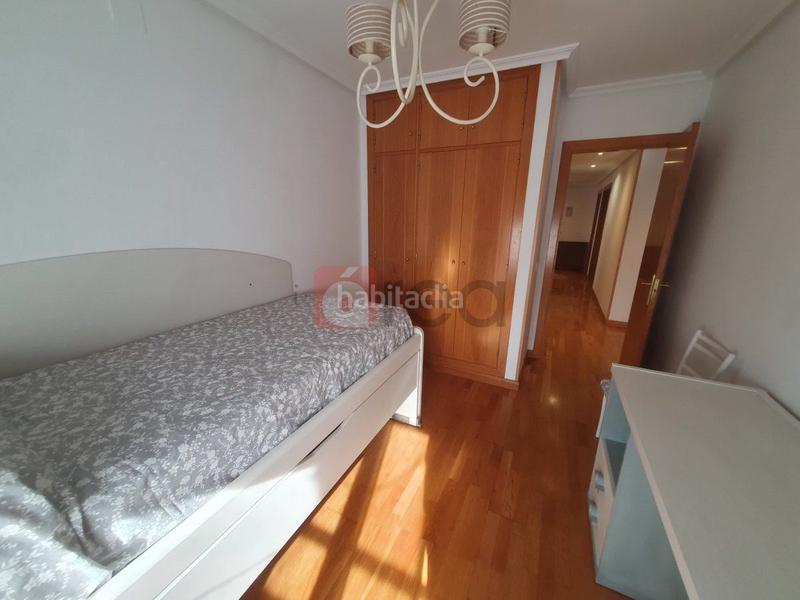 Foto 7679ecd6-ea2b-48fa-8ec3-c94c8429f180. Flat with heating parking in Alameda Cuenca