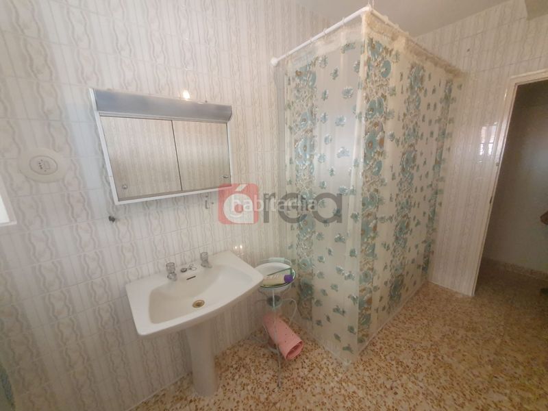 Foto f3cdef52-b67a-4ff1-8ac0-2d6c53c9a8db. Casa amb calefacció aparcament a San Fernando - Carretera de Valencia Cuenca