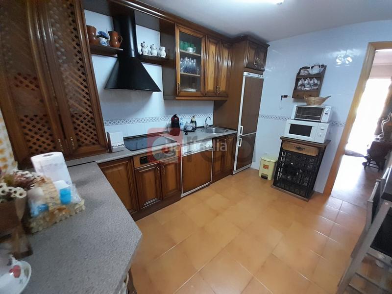 Foto bdcf0644-3556-455d-9874-31783dee9477. Casa adossada amb aparcament a San Fernando - Carretera de Valencia Cuenca