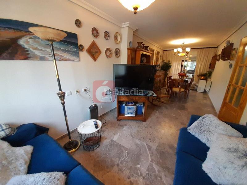 Foto dc68116a-ac9d-48d6-8583-895506de2720. Casa adossada amb aparcament a San Fernando - Carretera de Valencia Cuenca
