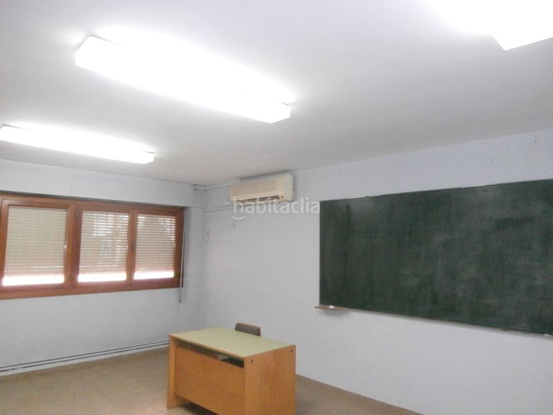 Foto 5cd829ce-8af3-4179-a0b0-25b9a598efc0. Local comercial a Centro Cuenca