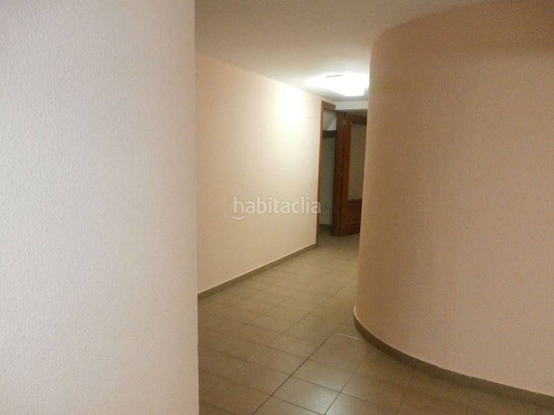 Foto e99776fb-5ba7-48cf-aea8-499cacf26e79. Local comercial a Centro Cuenca